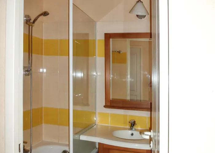 Апартаменты Accueillant 45 M² Piscine Partagee *